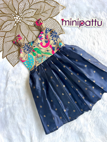 Navilu - Navy Frock Minipattu