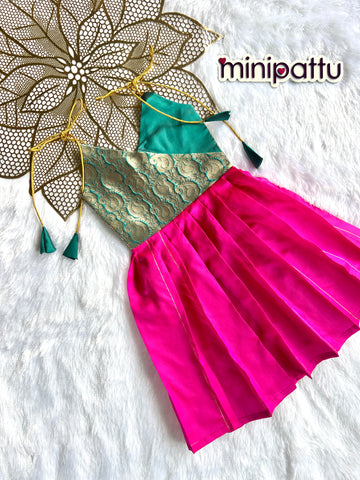 Hamsika - Green Pink Frock Minipattu