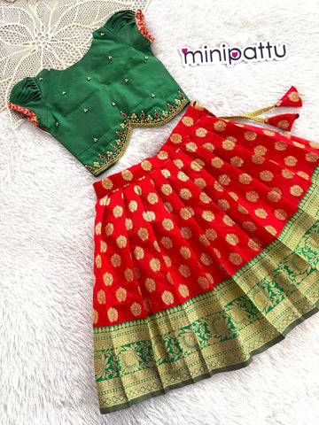 Paavai - Green Red Designer Minipattu