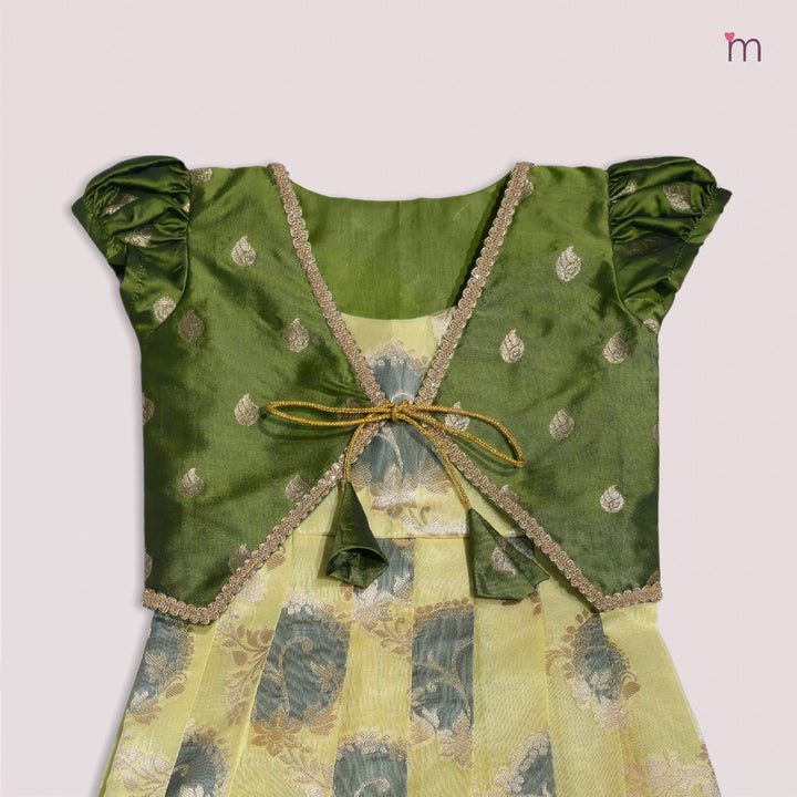 Niharika - Green 2 in 1 Designer MiniPattu