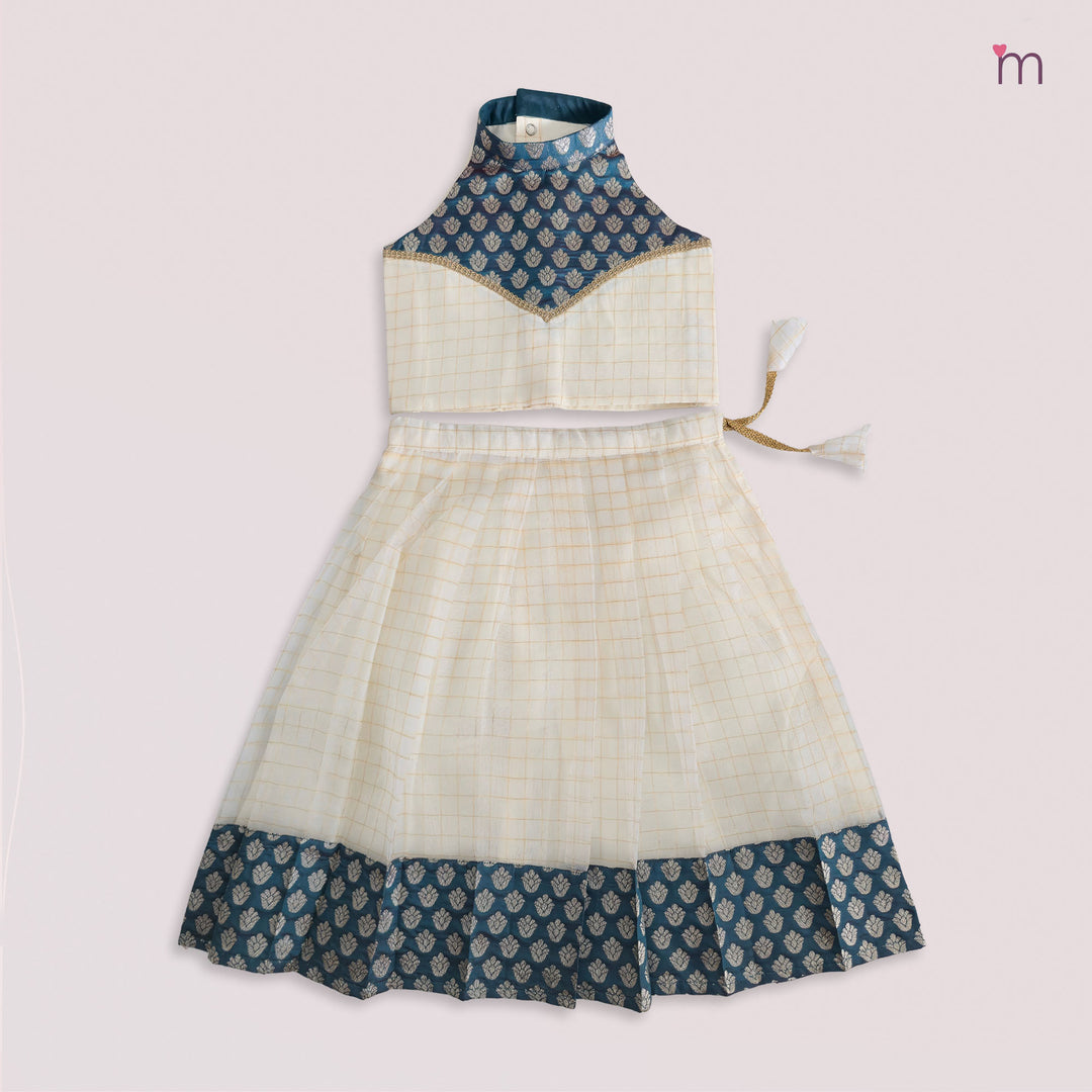 Swetha - Blue Halfwhite Checks Minipattu