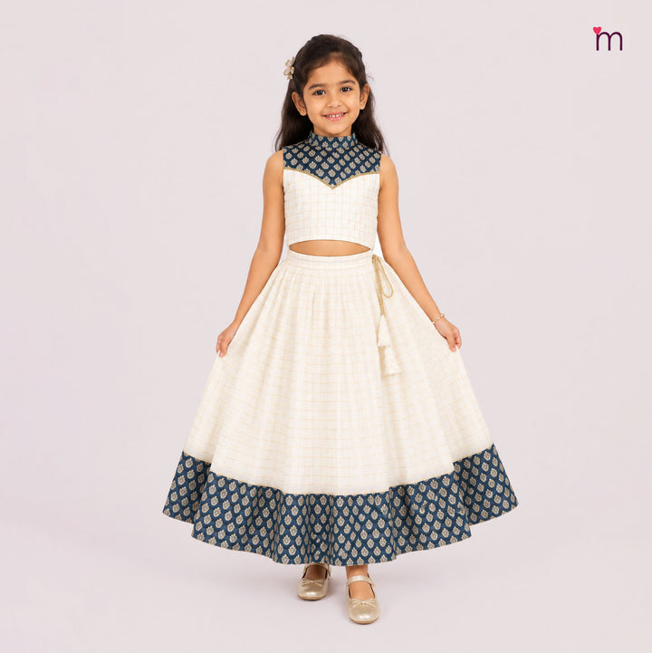 Swetha - Blue Halfwhite Checks Minipattu