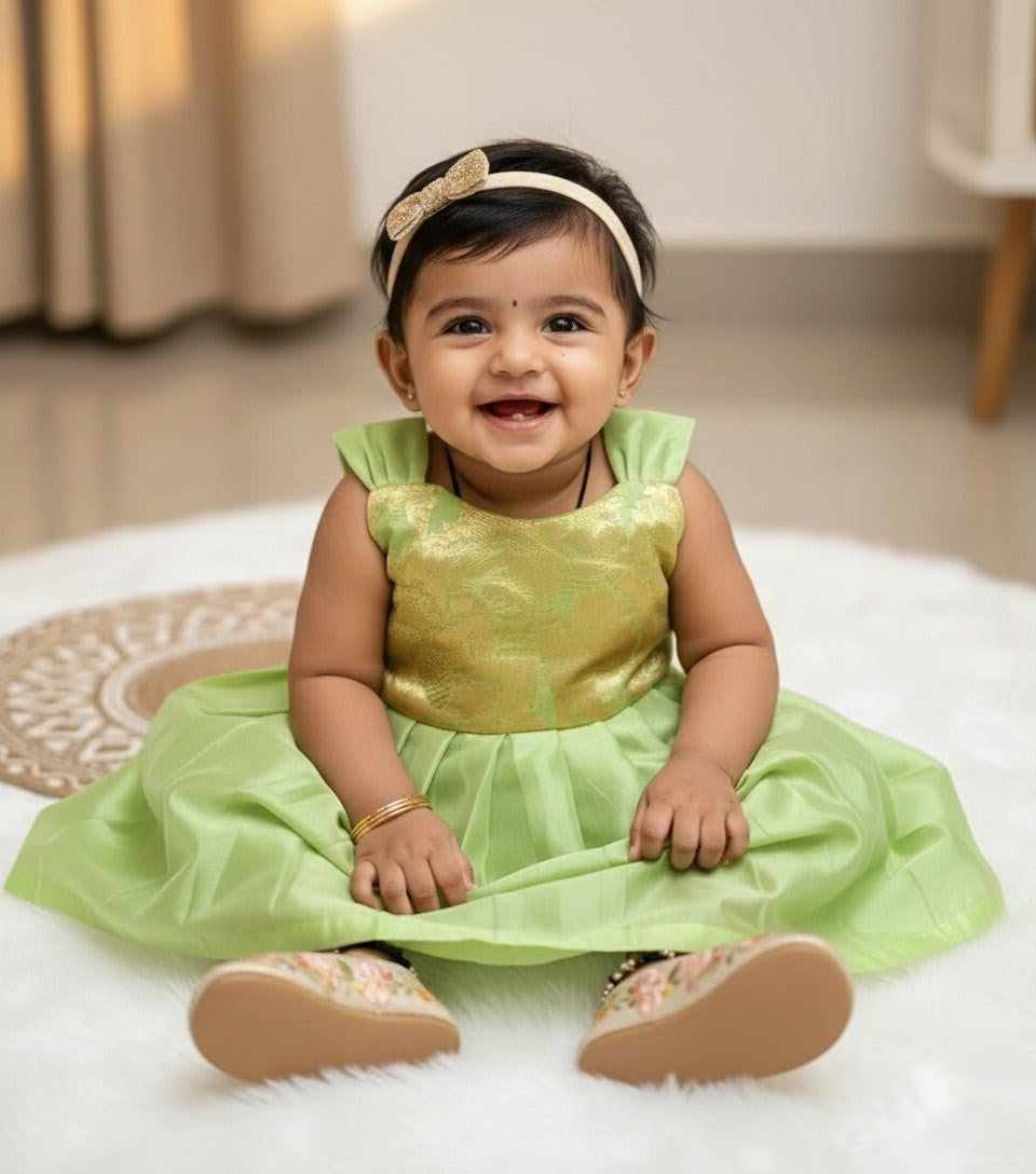 Iyla - Green Frock Minipattu