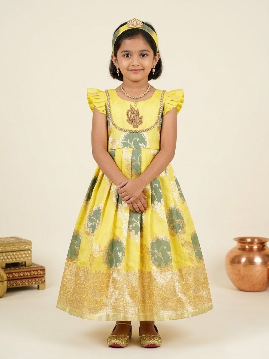 Sachana - Yellow Frock Minipattu