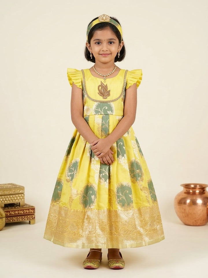 Sachana - Yellow Frock Minipattu