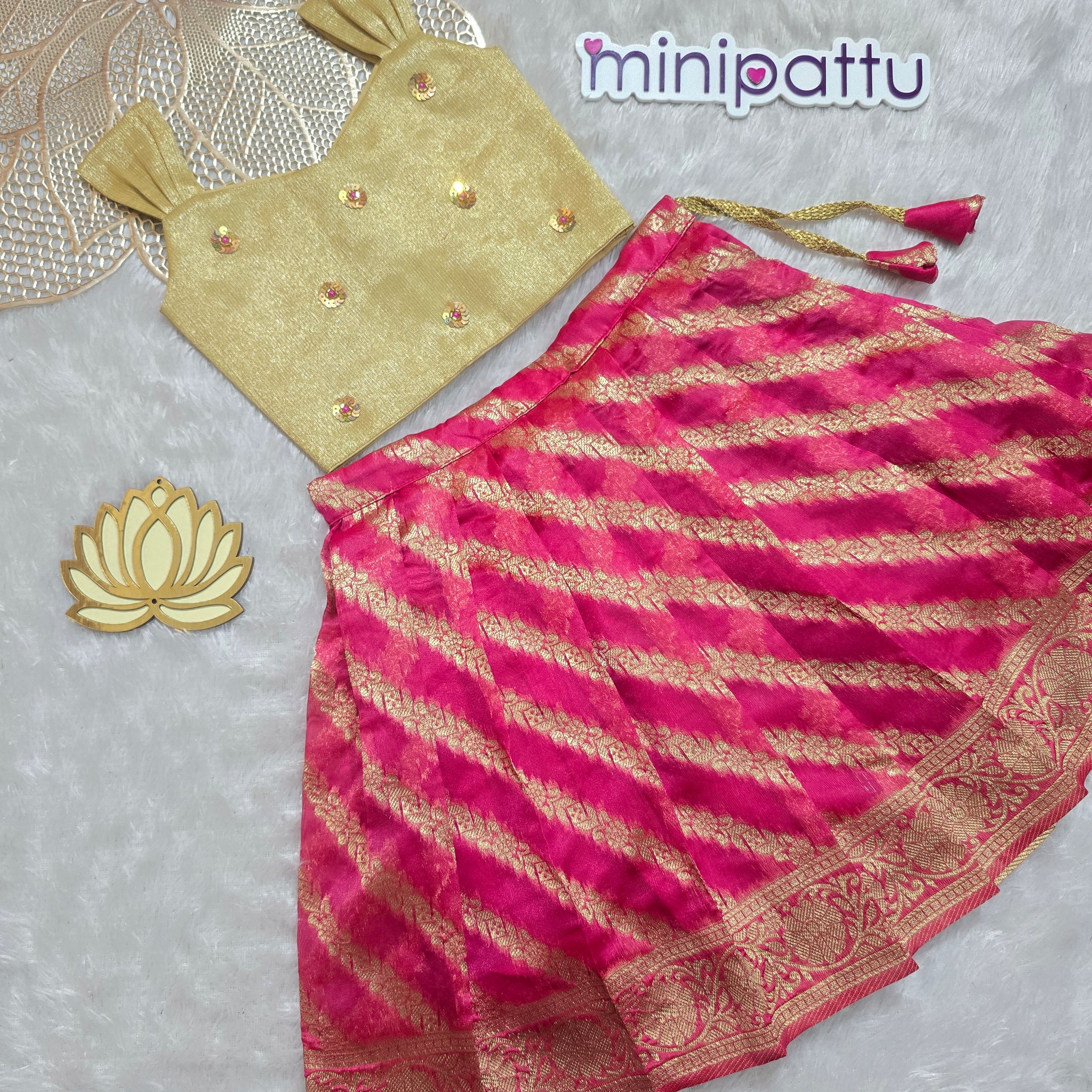 Kayal - Gold Pink Designer Minipattu