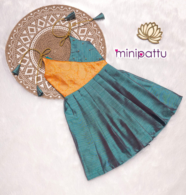 Iniya - Yellow Green Frock Minipattu