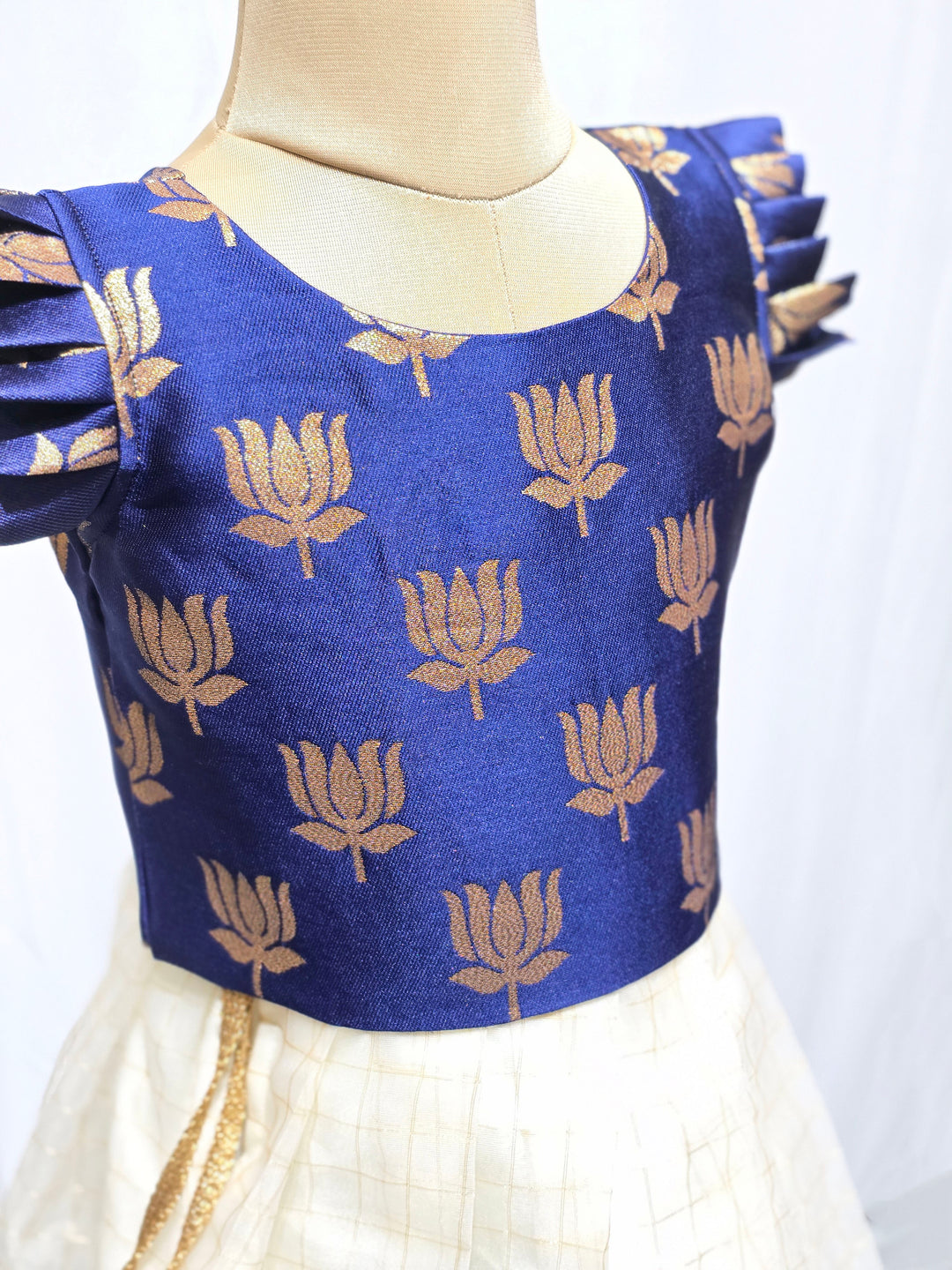 Pooja - Blue Checks Minipattu