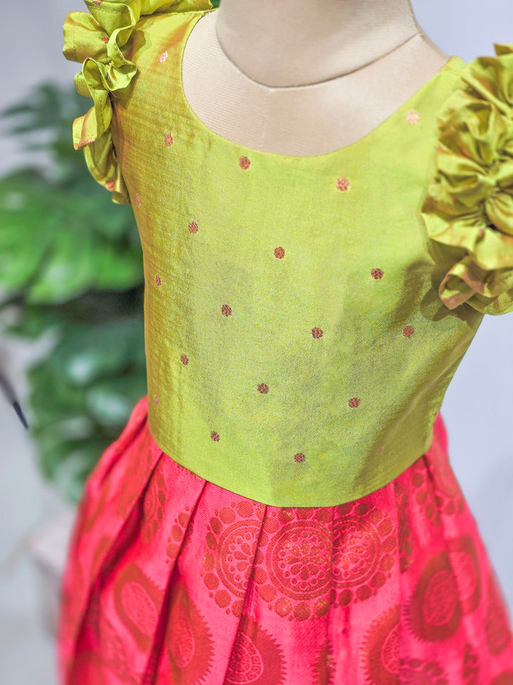 Amara - Leaf Green Pink Minipattu