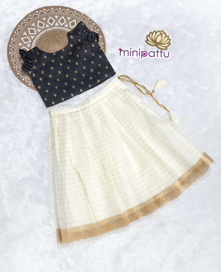 Pooja - Black Checks Minipattu