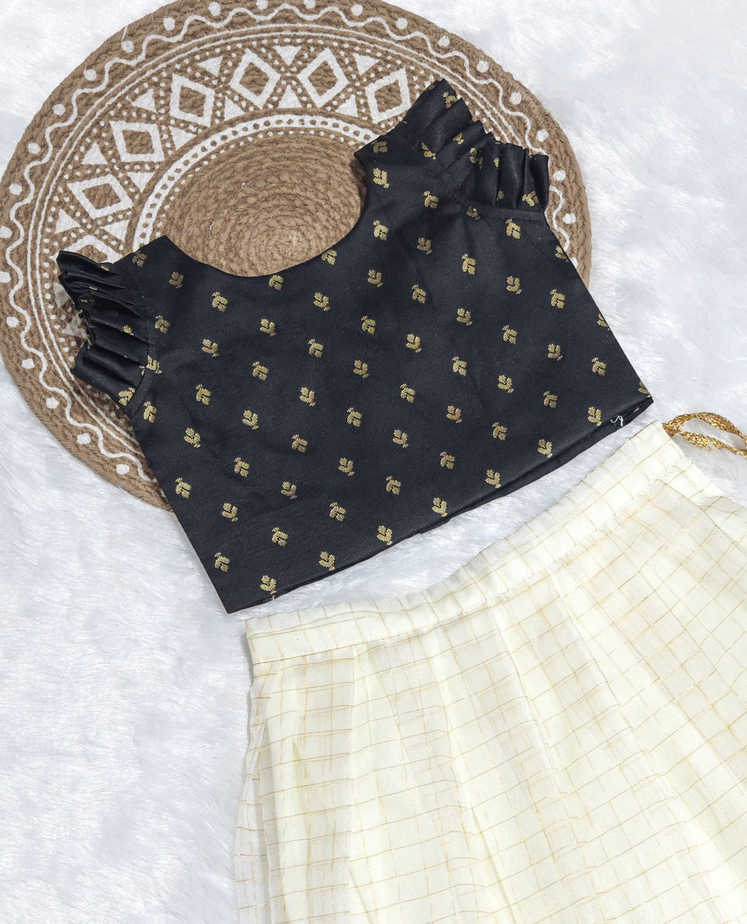 Pooja - Black Checks Minipattu