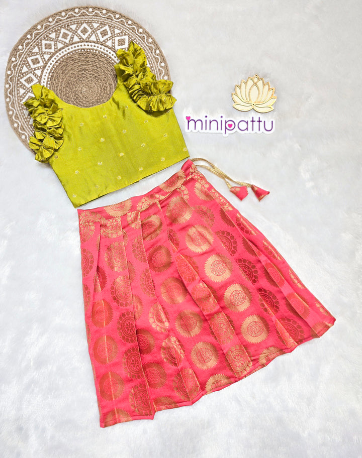Amara - Leaf Green Pink Minipattu