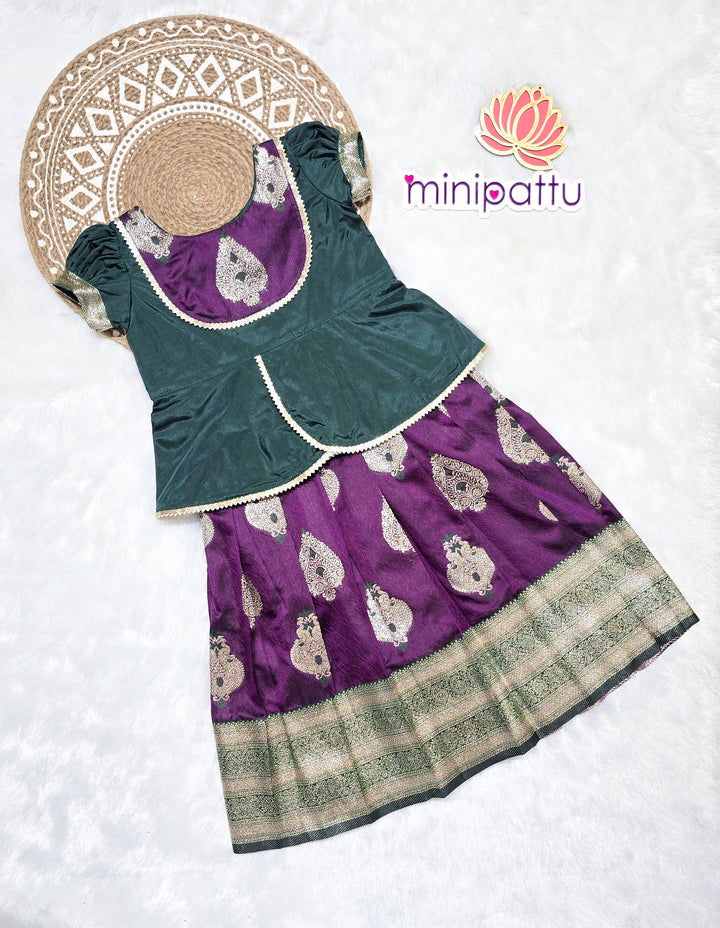 ILakiya - Green Purple Pattu Pavadai Minipattu
