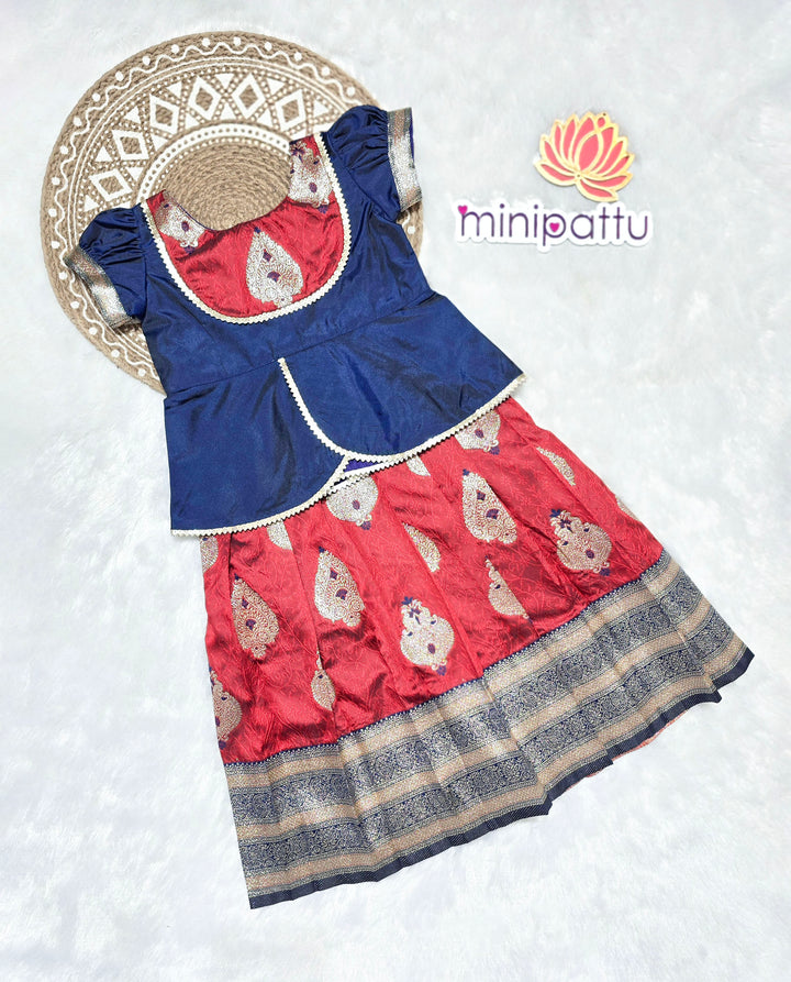 ILakiya - Blue Maroon Pattu Pavadai Minipattu