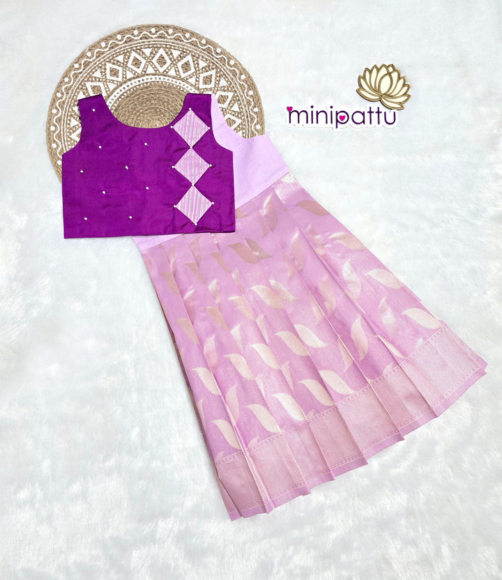 Shalini - Magenta Lilac Designer Minipattu