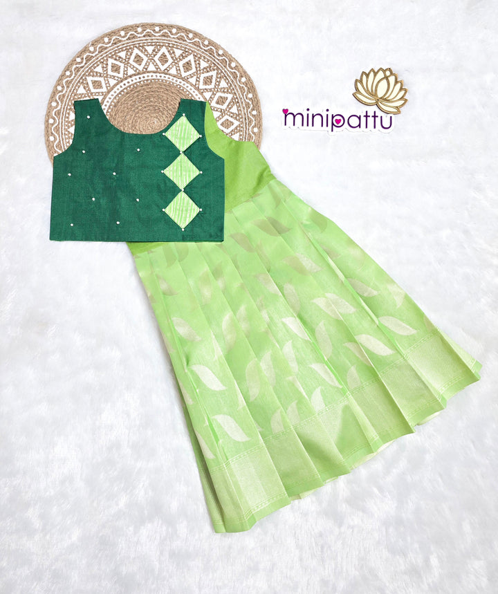 Shalini - Green Designer Minipattu