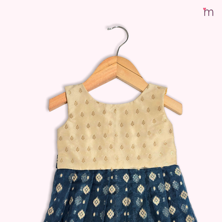 Deepthi - Halfwhite Navy Blue Frock Minipattu