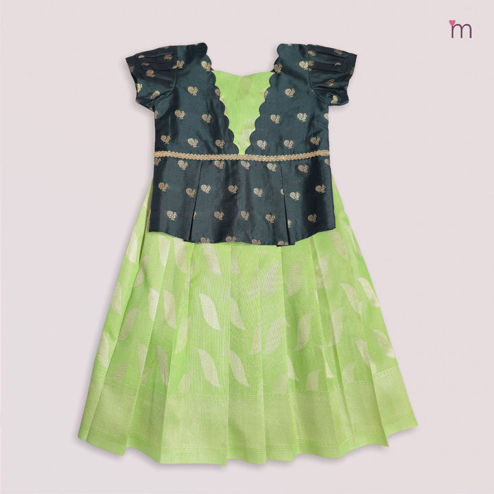 Varsha - Green Designer Minipattu
