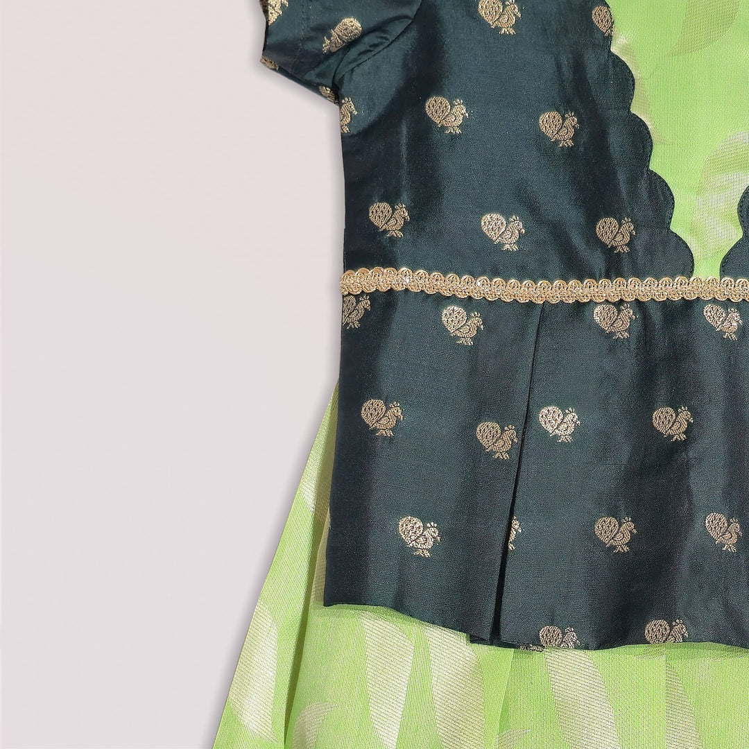 Varsha - Green Designer Minipattu