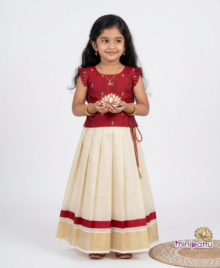 Hridaya - Red Minipattu