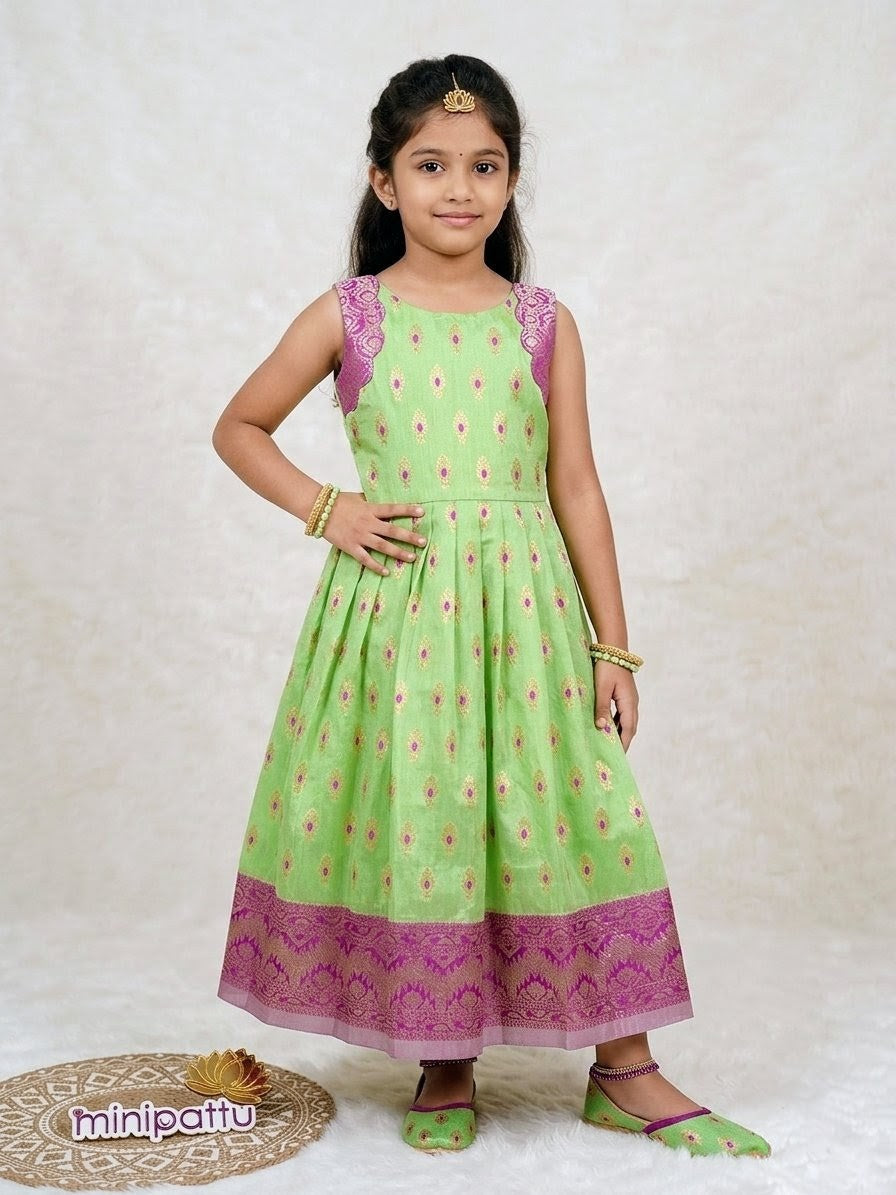 Roshini - Green Frock Minipattu