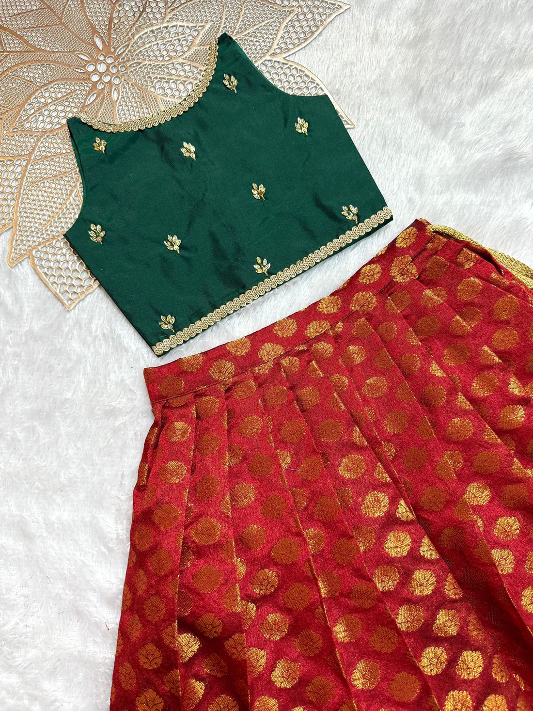 Reena - Green Maroon Designer Minipattu