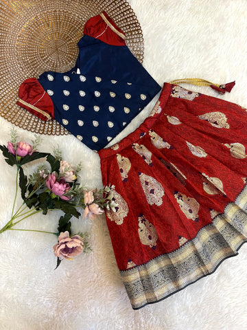 Rashmi - Red Navy Designer Minipattu