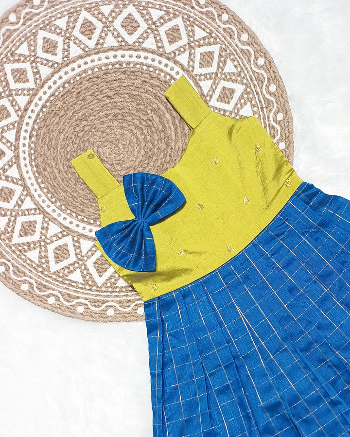 Nidhi - Leaf Green Blue Checks Frock Minipattu