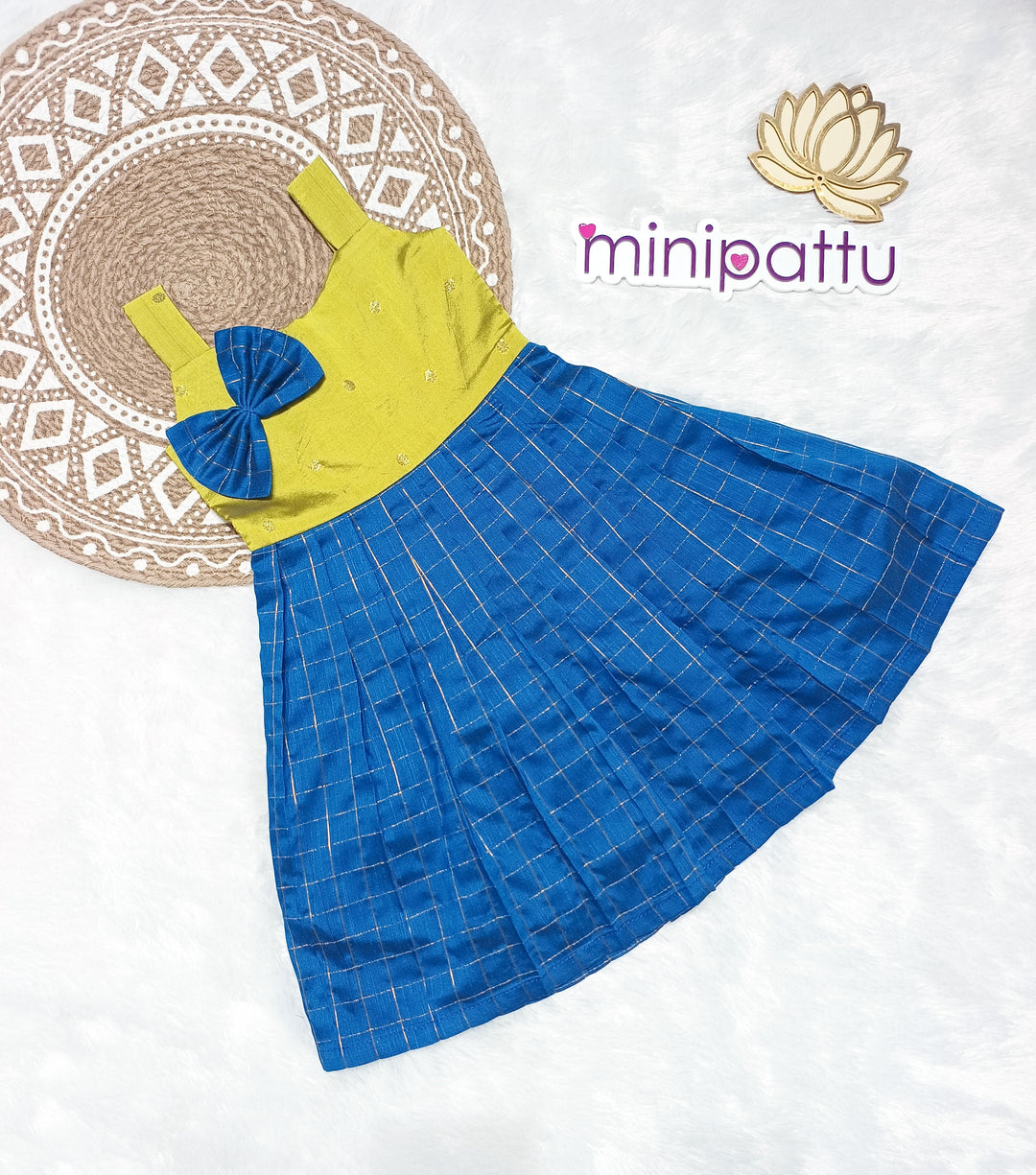 Nidhi - Leaf Green Blue Checks Frock Minipattu