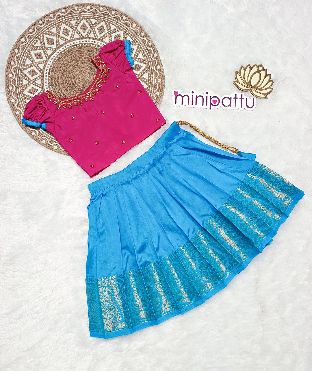 Vedha - Pink Blue Designer Minipattu