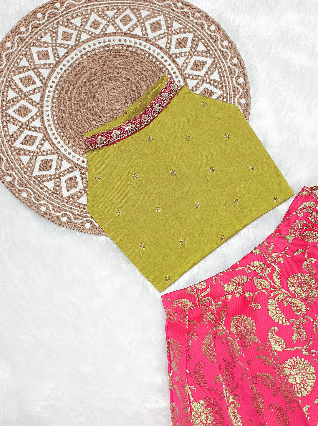 Hasini - Green Pink Designer Minipattu