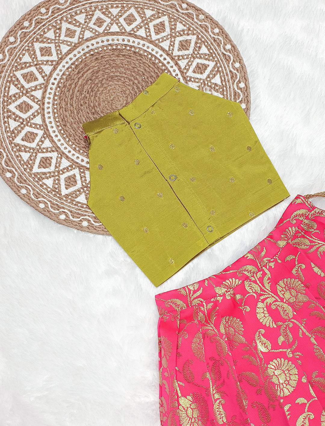 Hasini - Green Pink Designer Minipattu