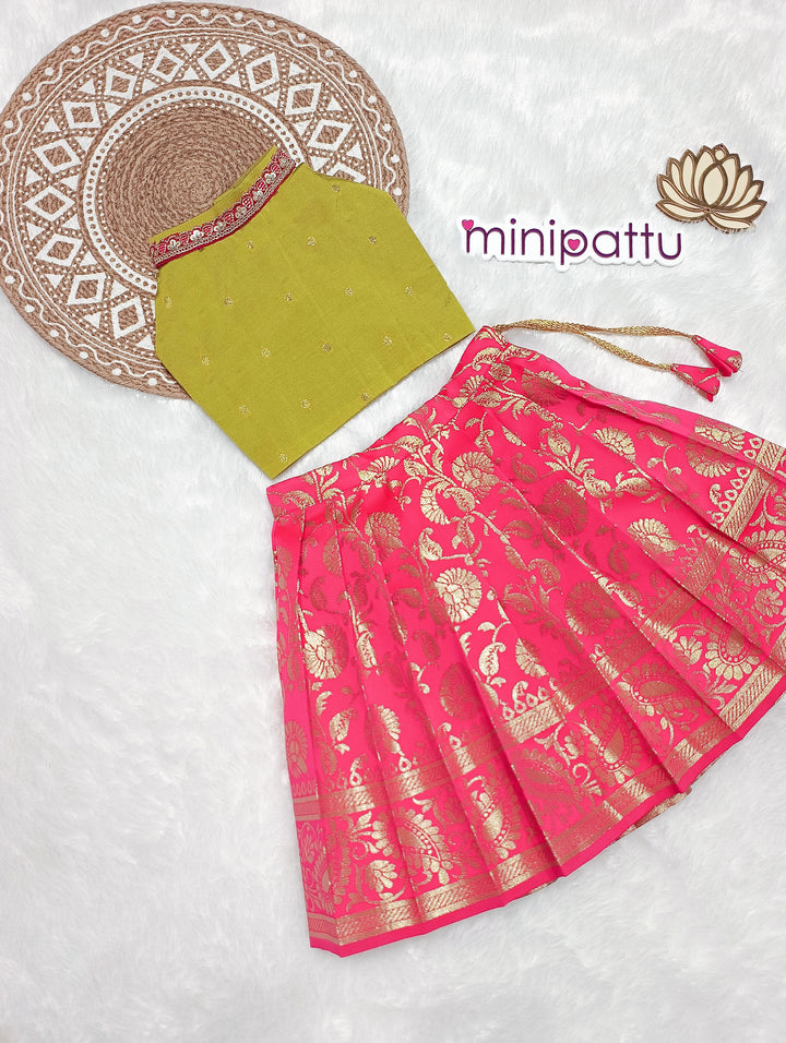 Hasini - Green Pink Designer Minipattu