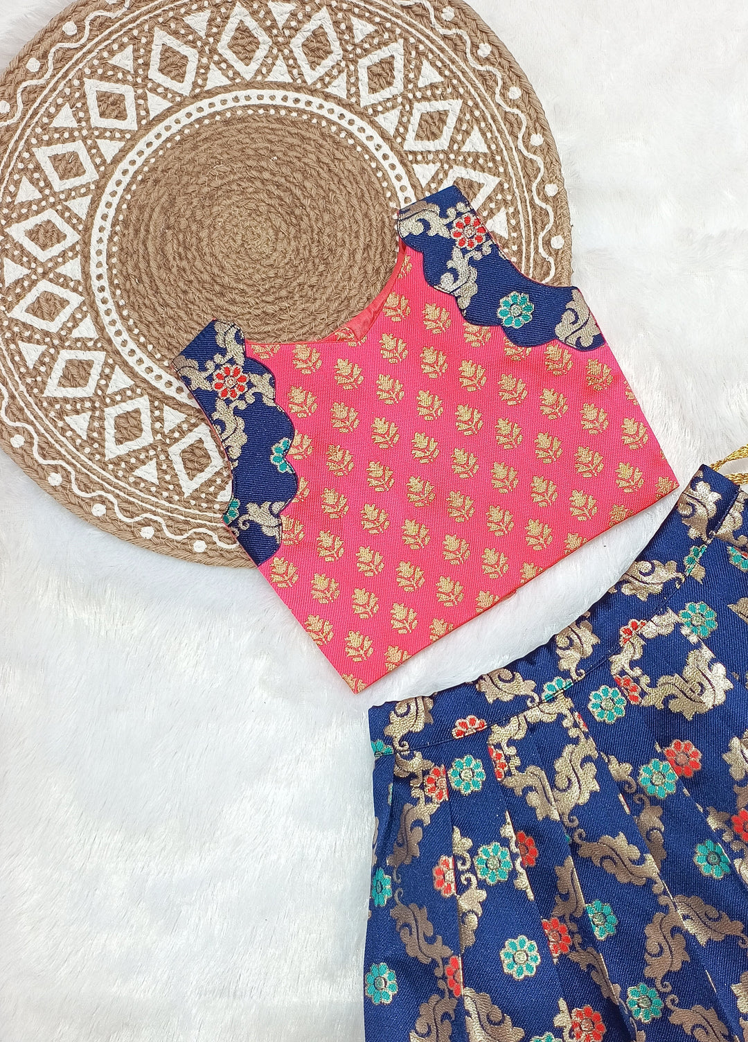 Madhu- Pink Navy Blue Designer Minipattu