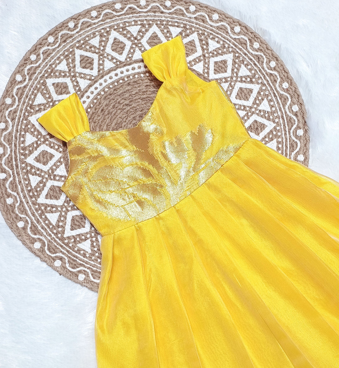 Iyla -Yellow Frock Minipattu