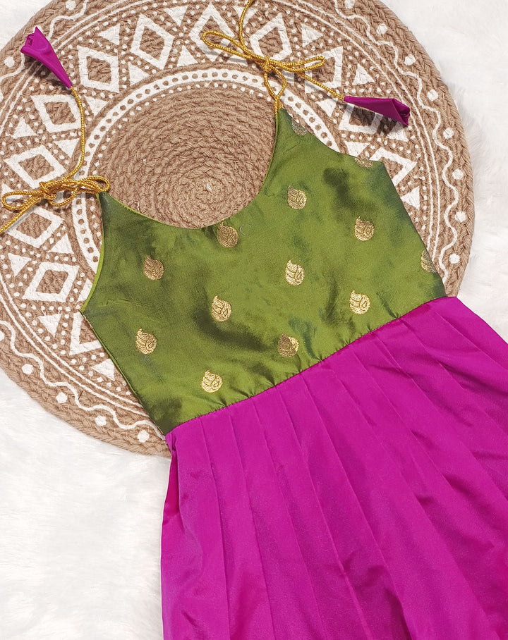 Vinusha - Green Magenta Frock-Cum-Romper Minipattu