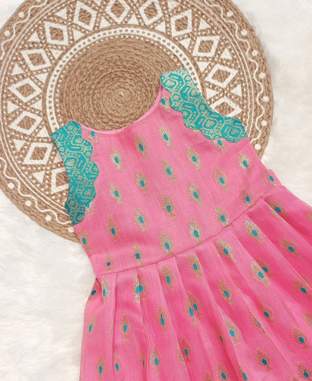 Roshini - Pink Frock Minipattu