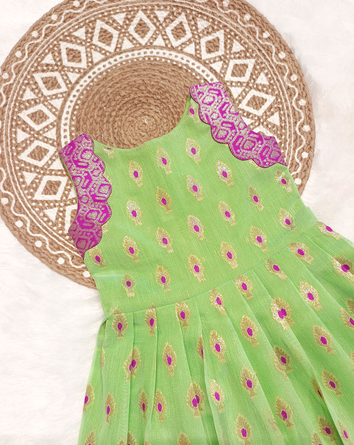 Roshini - Green Frock Minipattu