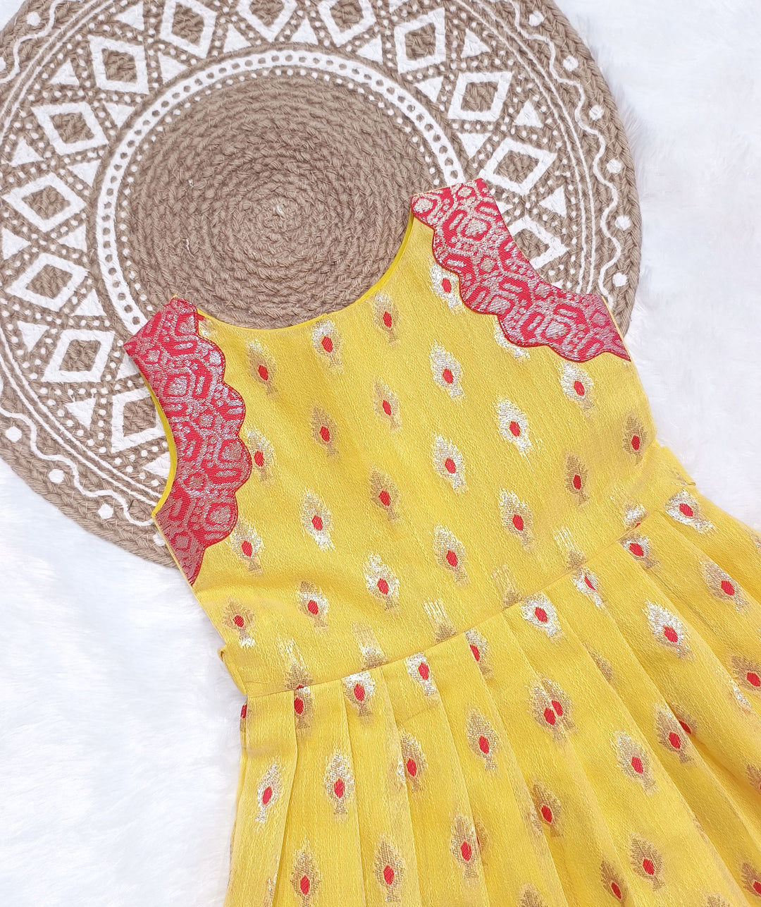 Roshini -Yellow Frock Minipattu