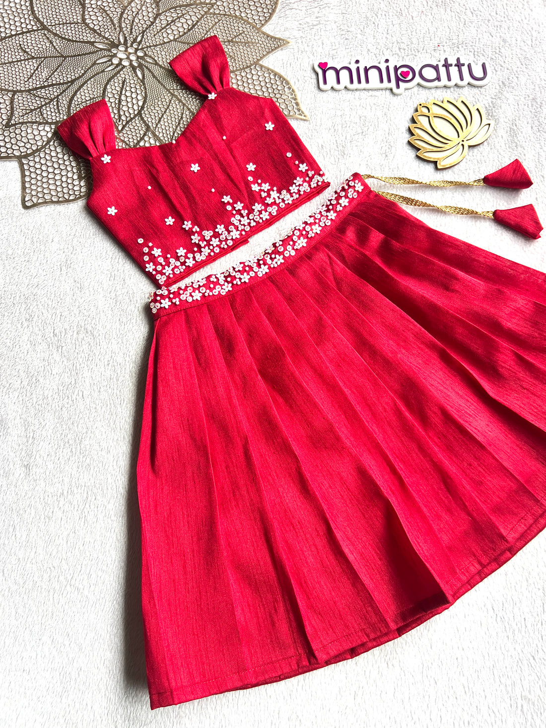 Jingle -  Red Designer Minipattu