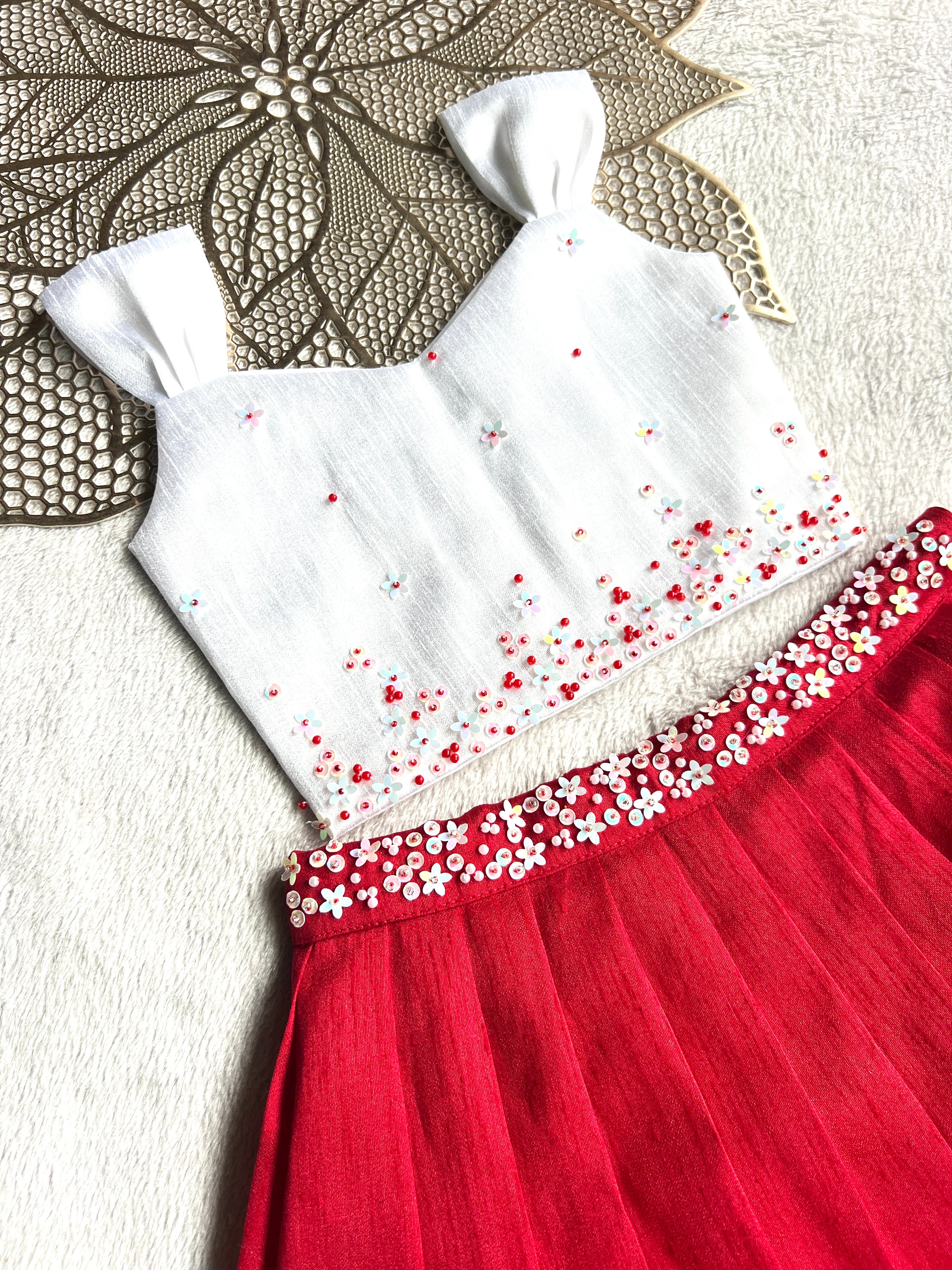 Jingle - White Red Designer Minipattu