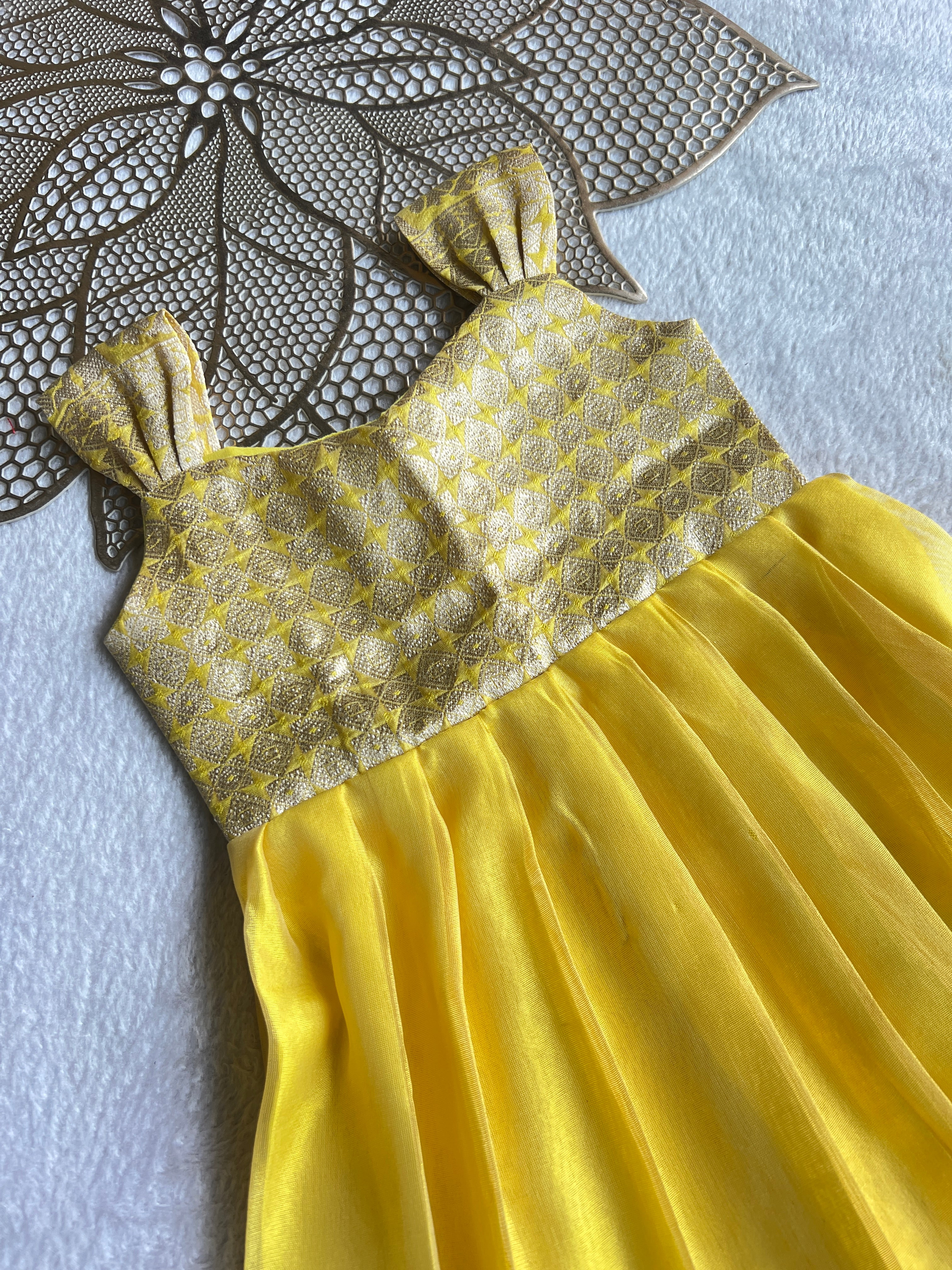 Anvika - Yellow Frock Minipattu