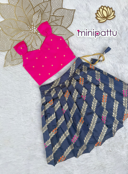 NB Sahana Blue Minipattu