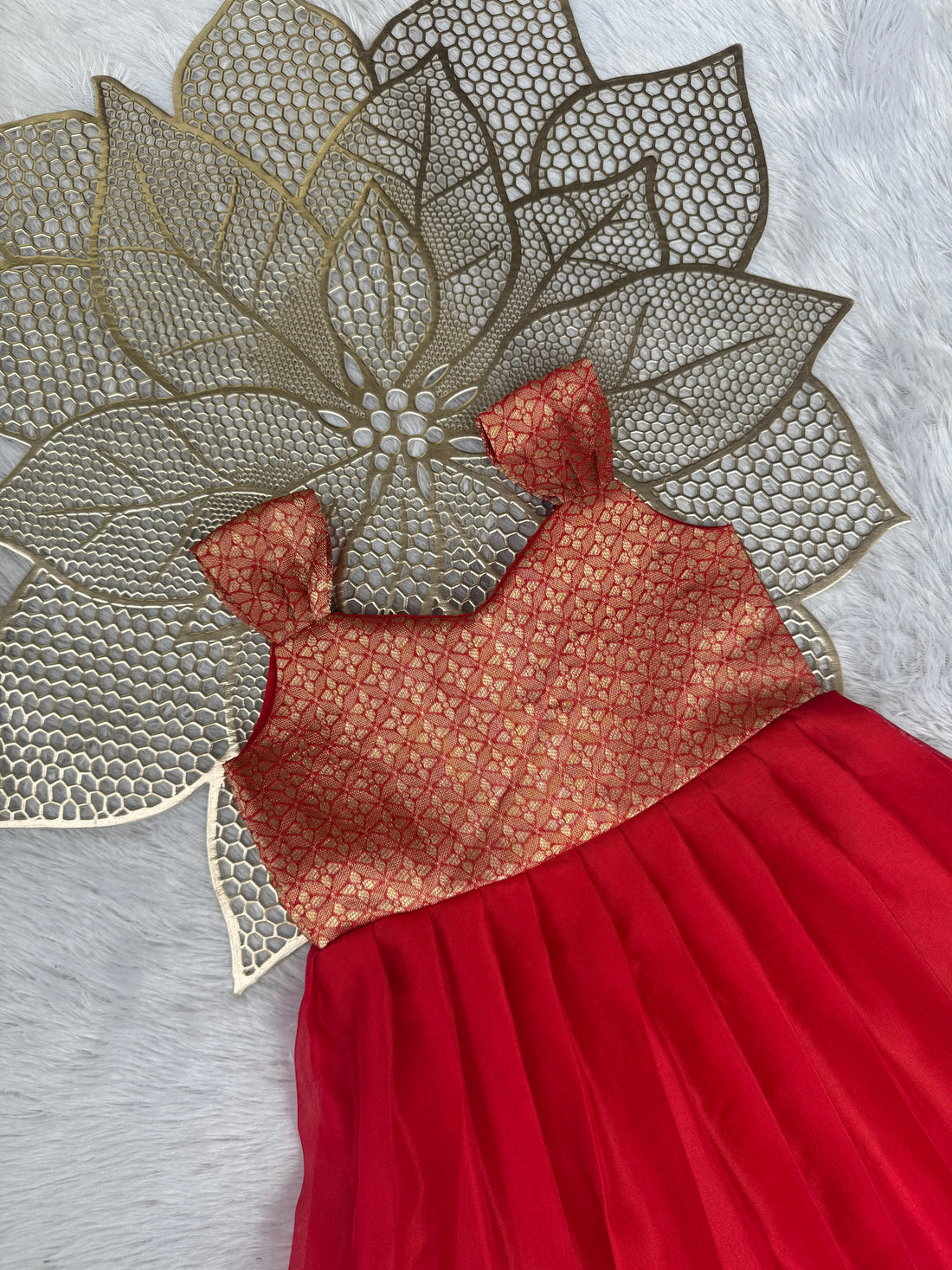 Anvika - Red Frock Minipattu