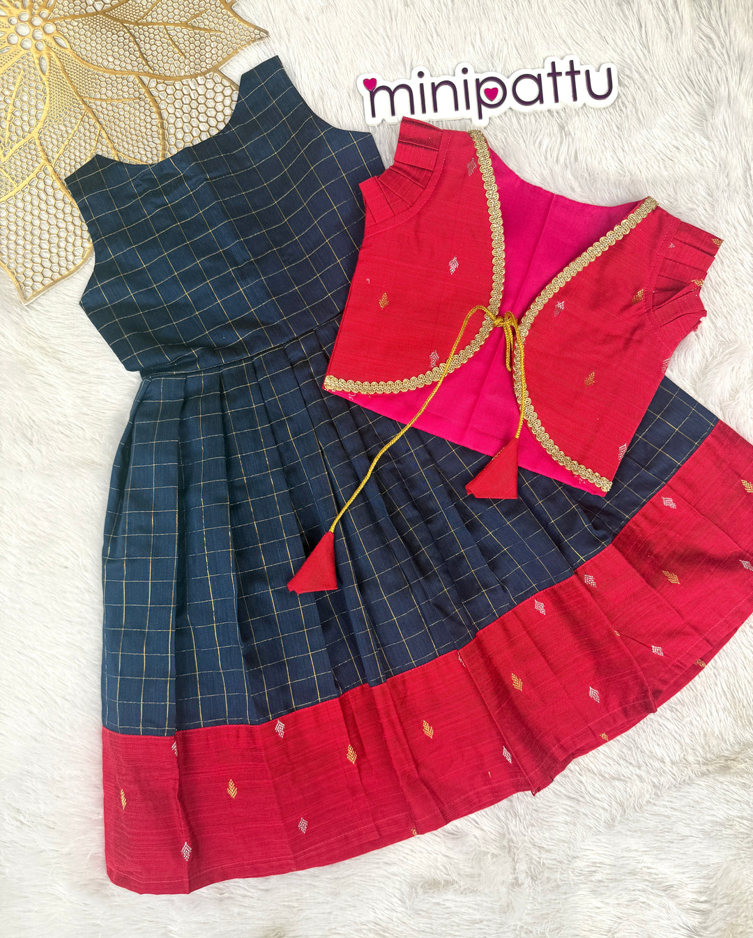 Naynika - Blue Candy Pink Frock Minipattu