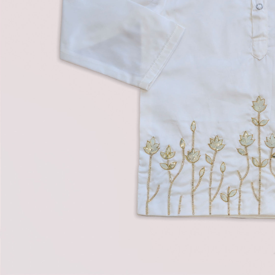 Arya - Halfwhite Kurta & Veshti set
