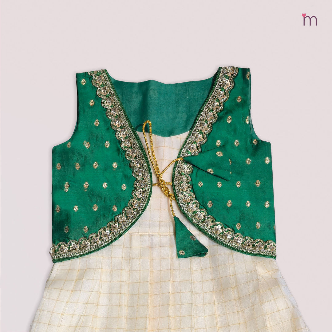 Sharmi - Green Halfwhite Checks 2 in 1 Designer MiniPattu