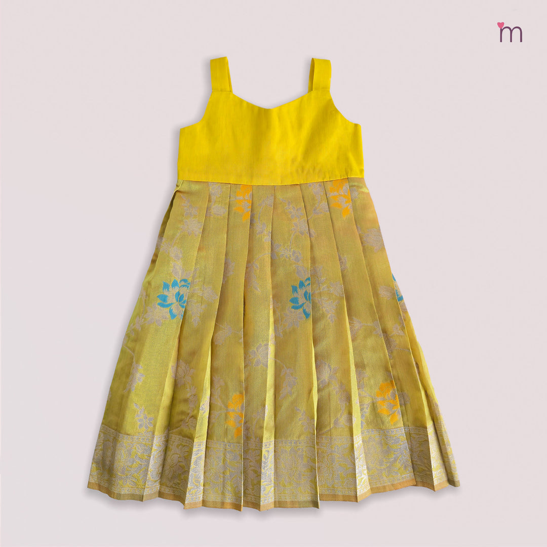 Veya - Green Blue Peacock Butti Designer Minipattu