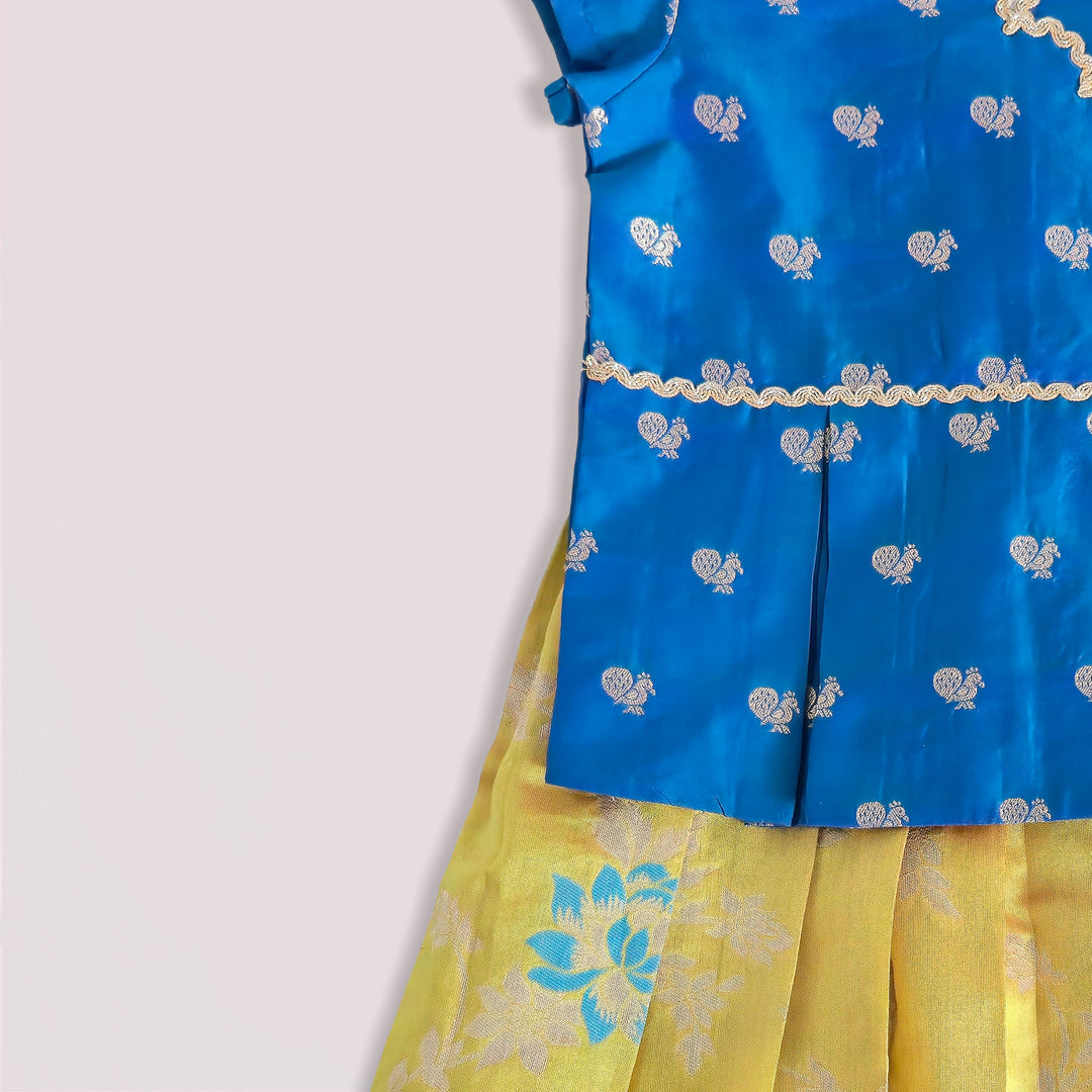 Veya - Green Blue Peacock Butti Designer Minipattu
