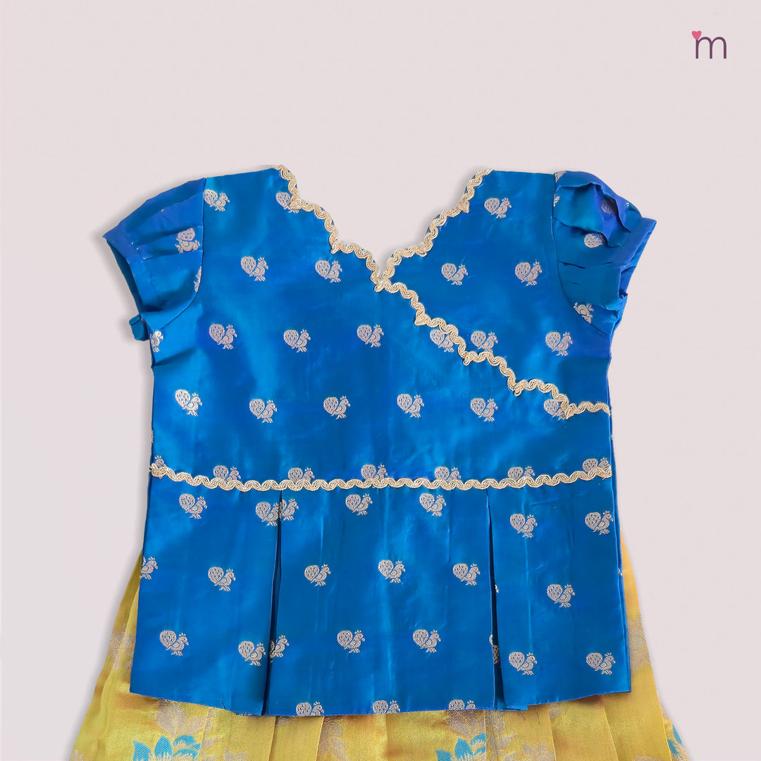Veya - Green Blue Peacock Butti Designer Minipattu